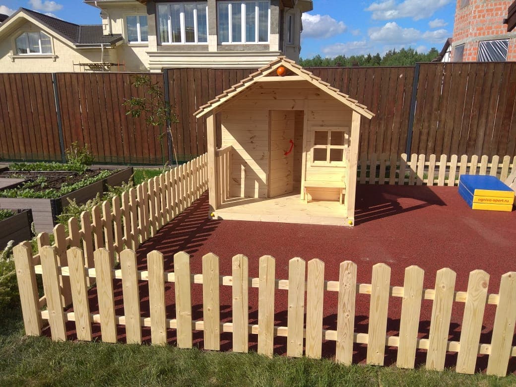 Как сделать деревянный детский домик на даче: идеи, чертежи,строительные этапы